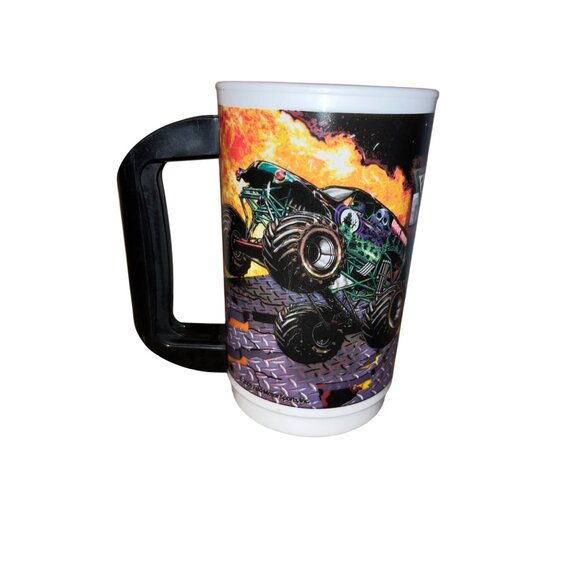 2009 Whirley DrinkWorks Monster Jam Truck Cup Grave Digger & Maximum Destruction - Picture 3 of 14